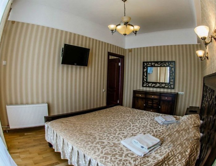 Люкс 2-комнатный, 5-й этаж, юг (корп.3) - Санаторий «Родина»