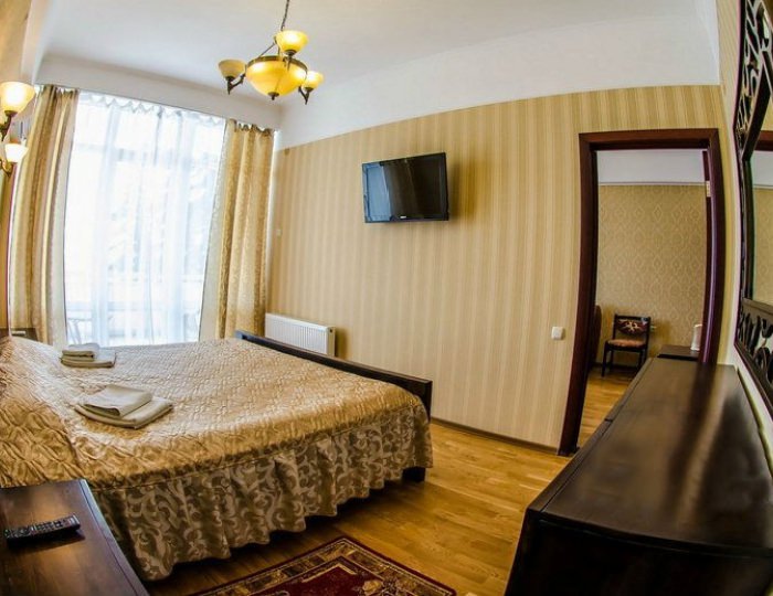 Люкс 2-комнатный, 5-й этаж, юг (корп.3) - Санаторий «Родина»